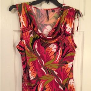 Skye’s the Limit Lg sleeveless top with ties